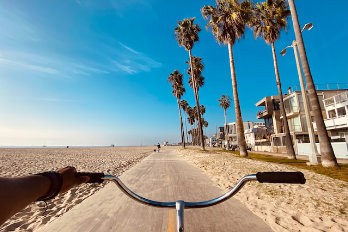 Visiter Venice Beach à vélo